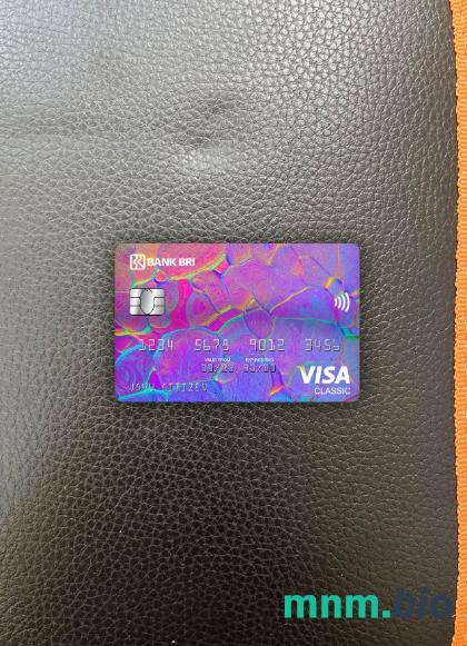 Indonesia bank Rakyat Indonesia (BRI) visa classic card wygląd fotograficzny skan PSD + zdjęcie